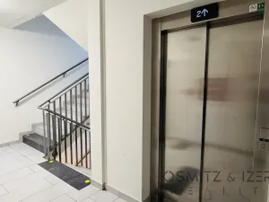 Pronájem bytu 1+kk, Praha - Horní Měcholupy, Padovská, 35 m2