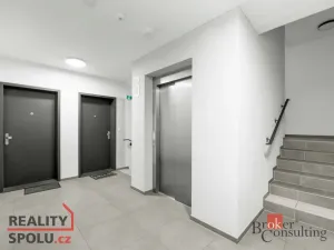 Pronájem bytu 1+kk, Plzeň - Skvrňany, Františka Kováříka, 41 m2