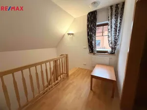 Pronájem rodinného domu, Karlovy Vary, Slovenská, 130 m2