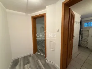 Pronájem bytu 2+1, Chomutov, Holečkova, 50 m2