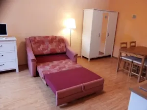 Pronájem bytu 1+kk, Praha - Libeň, V zahradách, 26 m2