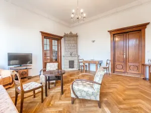 Pronájem bytu 2+1, Teplice, Čs. dobrovolců, 84 m2