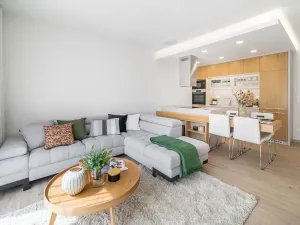 Prodej bytu 2+1, Holubice, 55 m2