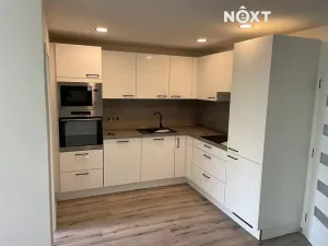 Pronájem bytu 3+kk, Praha, 72 m2