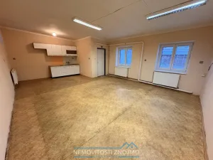 Pronájem výrobních prostor, Znojmo, Bolzanova, 496 m2
