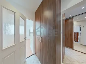 Prodej bytu 2+1, Praha - Háje, Brechtova, 60 m2