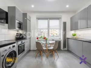 Prodej bytu 1+1, Uherské Hradiště, Dukelských hrdinů, 45 m2