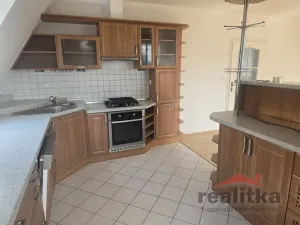 Pronájem bytu 3+kk, Opava, Slovenská, 120 m2