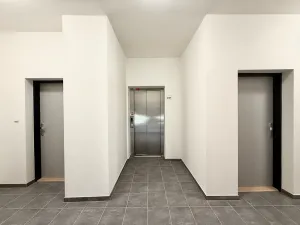 Pronájem bytu 3+kk, Milovice, Slepá, 50 m2