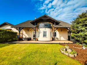 Prodej vícegeneračního domu, Srubec, 334 m2