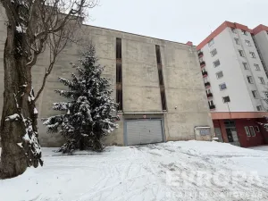 Pronájem garážového stání, Praha - Podolí, Pod Klaudiánkou, 14 m2
