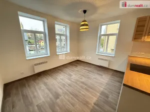 Pronájem bytu 2+kk, Jílové, Mírové nám., 52 m2