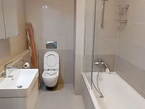 Pronájem bytu 2+kk, Praha, Stočesova, 54 m2