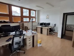 Pronájem kanceláře, Olomouc, Wellnerova, 118 m2