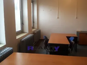 Pronájem kanceláře, Vroutek, 330 m2