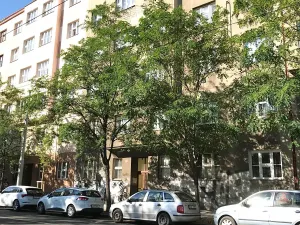 Pronájem bytu 2+kk, Praha - Holešovice, Komunardů, 50 m2