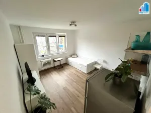 Pronájem bytu 1+kk, Plzeň - Lobzy, Částkova, 25 m2