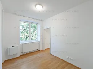 Pronájem bytu 2+kk, Praha - Holešovice, V závětří, 44 m2