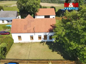 Prodej rodinného domu, Kamenice nad Lipou - Nová Ves, 144 m2