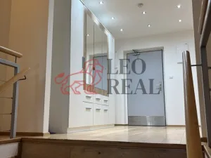 Pronájem atypického bytu, Praha - Lochkov, U sladovny, 85 m2