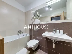 Prodej bytu 2+kk, Praha - Vysočany, Ocelářská, 55 m2