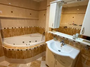 Prodej bytu 4+1, Most, J. A. Komenského, 78 m2