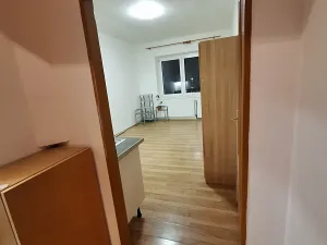 Pronájem bytu 1+kk, Praha - Michle, Jihlavská, 25 m2