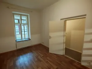 Pronájem bytu 1+kk, Praha - Nové Město, Na bojišti, 36 m2