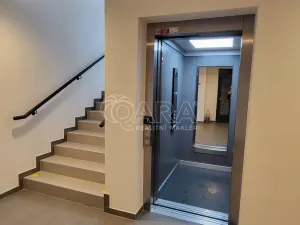 Pronájem bytu 3+kk, Brandýs nad Labem-Stará Boleslav - Stará Boleslav, Josefa Truhláře, 83 m2