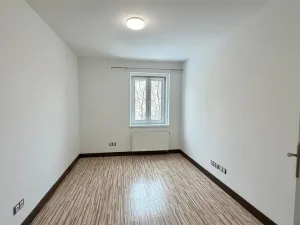 Pronájem bytu 4+kk, Cheb, Husova, 78 m2