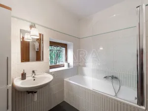 Pronájem rodinného domu, Statenice, Ke Kulnám, 191 m2