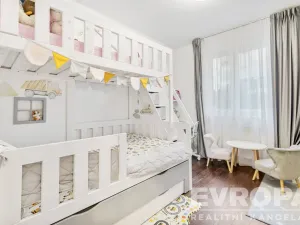 Prodej bytu 3+kk, Praha - Hloubětín, Waltariho, 78 m2