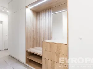 Prodej bytu 3+kk, Praha - Hloubětín, Waltariho, 78 m2