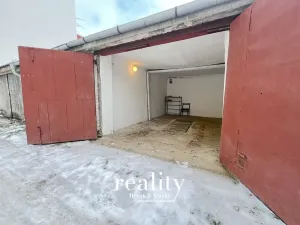 Pronájem garáže, Znojmo, nám. Kpt. Otm. Chlupa, 21 m2
