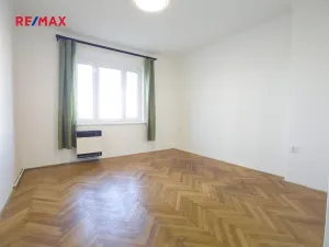 Pronájem bytu 1+1, Praha - Podolí, Výchozí, 37 m2