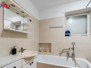 Pronájem rodinného domu, Hronov - Velký Dřevíč, 90 m2