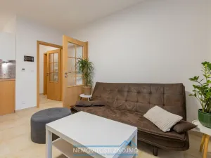 Pronájem bytu 2+kk, Znojmo, Krátká, 50 m2