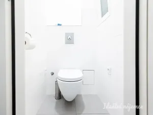 Pronájem bytu 2+kk, Praha - Strašnice, Černokostelecká, 51 m2