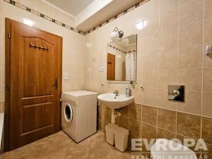 Pronájem bytu 2+kk, Vrchlabí, Zámek, 70 m2