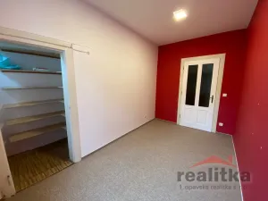 Prodej bytu 4+1, Opava - Předměstí, Olomoucká, 110 m2