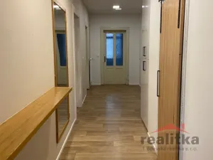 Prodej bytu 4+1, Opava - Předměstí, Olomoucká, 110 m2