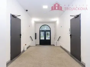 Pronájem kanceláře, Havířov - Prostřední Suchá, U Pošty, 802 m2