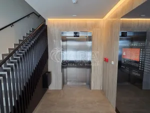 Pronájem bytu 2+kk, Kralupy nad Vltavou, Nádražní, 38 m2