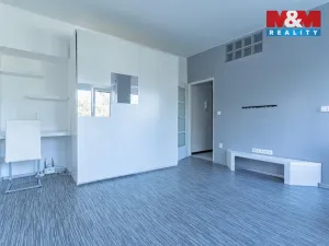 Pronájem bytu 1+kk, Hradec Králové, Labská kotlina, 25 m2