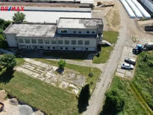 Prodej výrobních prostor, Uherčice, 1500 m2