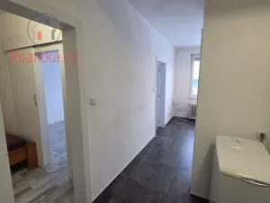 Pronájem bytu 2+1, Tábor, Moskevská, 48 m2
