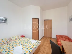 Prodej ubytování, Bělá nad Radbuzou, Náměstí, 800 m2