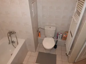 Pronájem bytu 1+kk, Praha - Záběhlice, Mattioliho, 28 m2