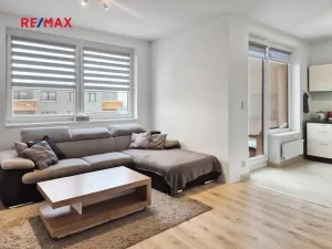 Pronájem bytu 2+kk, Praha - Dolní Měcholupy, Honzíkova, 55 m2