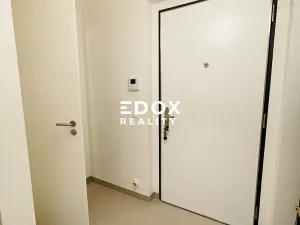 Pronájem bytu 1+kk, Praha - Košíře, Naskové, 34 m2